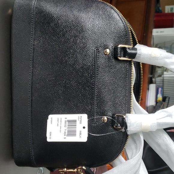 Purse - Picture 2 of 2